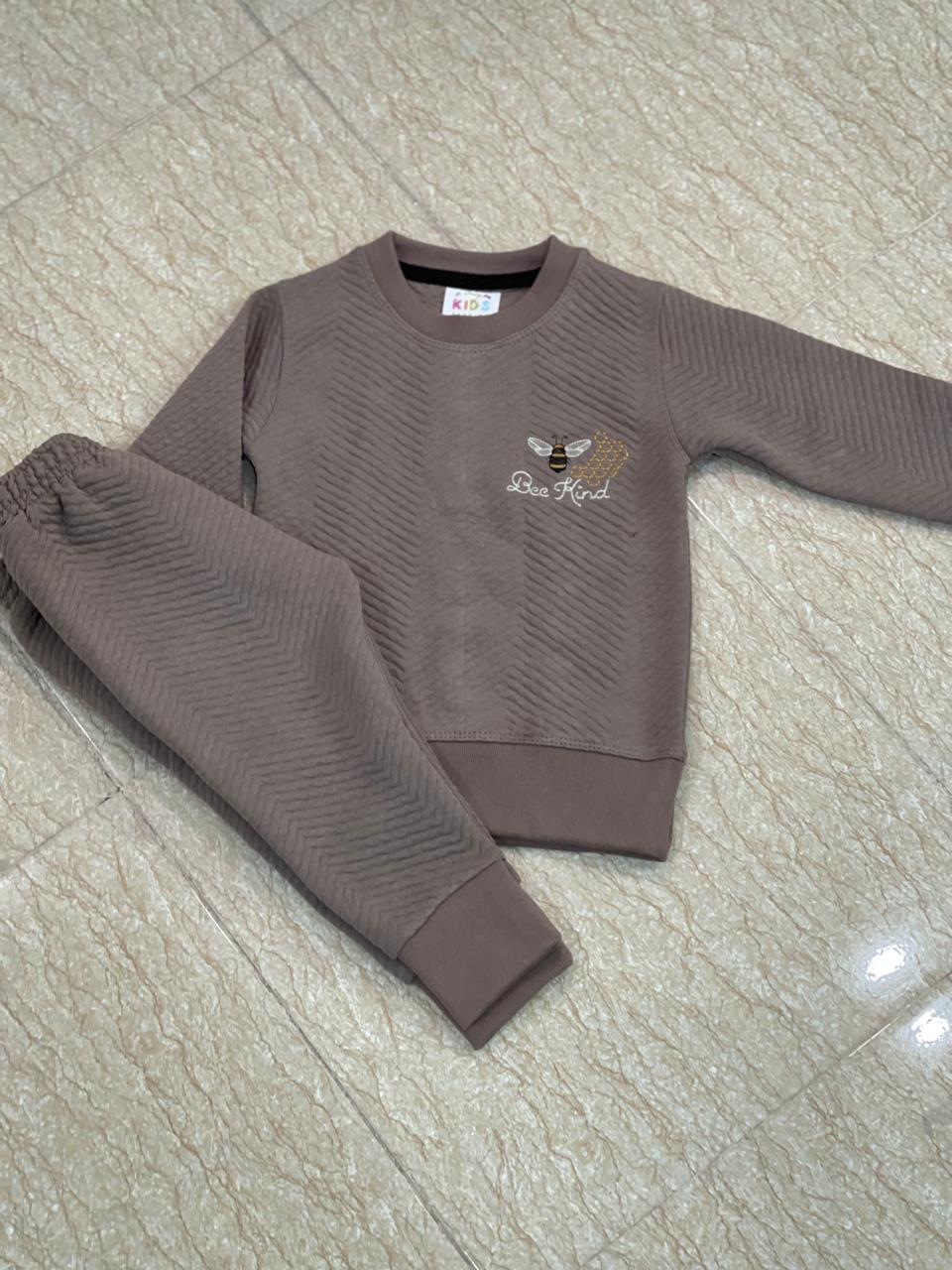 Bee Kind – Quilted Interlock Tracksuit – Sweatshirt with Trouser – Skin