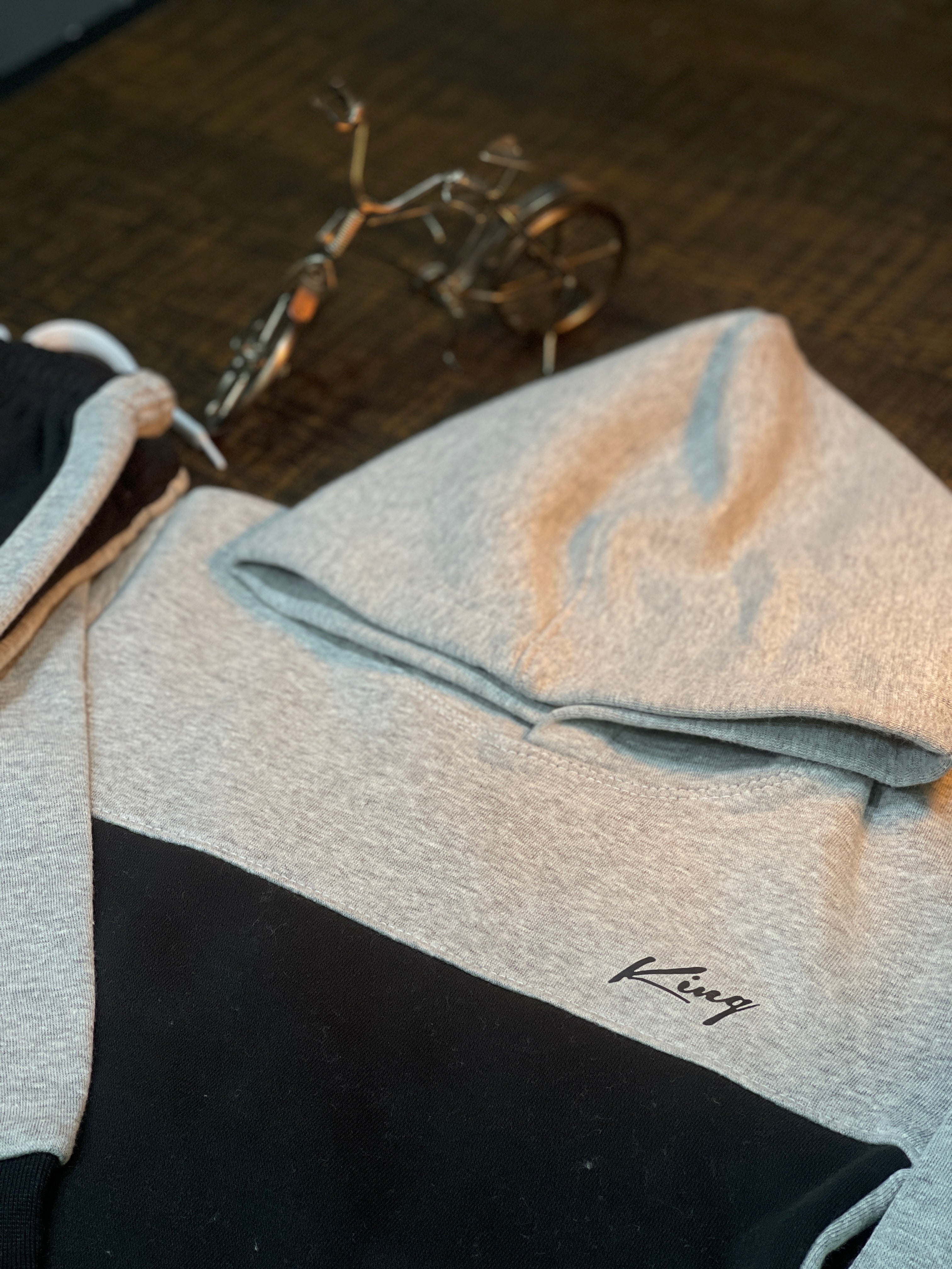 KING - HOODIE WITH TROUSER - PANEL STYLE